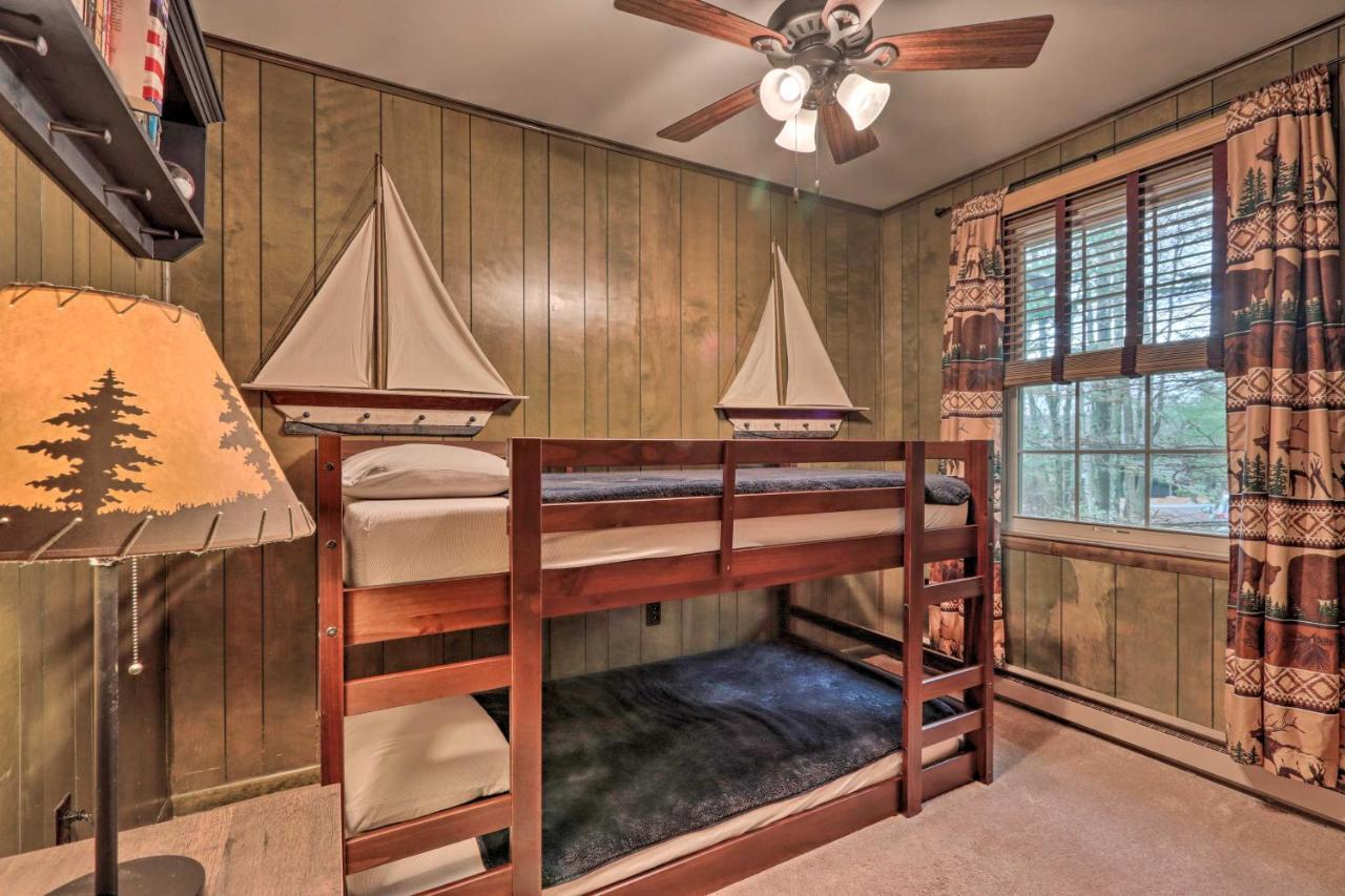 Poconos Home With Game Room Walk To Lake Harmony! Εξωτερικό φωτογραφία